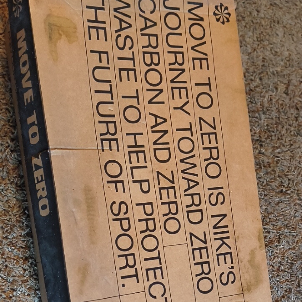 Nike Move to Zero Box with Black Text